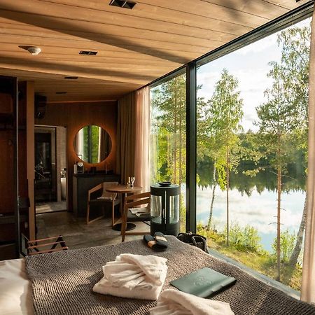 Kuru Resort รันตาซาลมี ภายนอก รูปภาพ