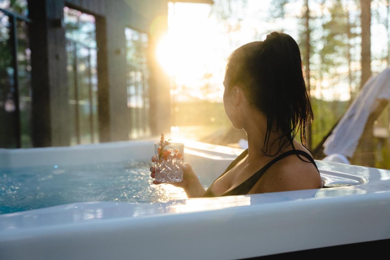 Kuru Resort รันตาซาลมี ภายนอก รูปภาพ